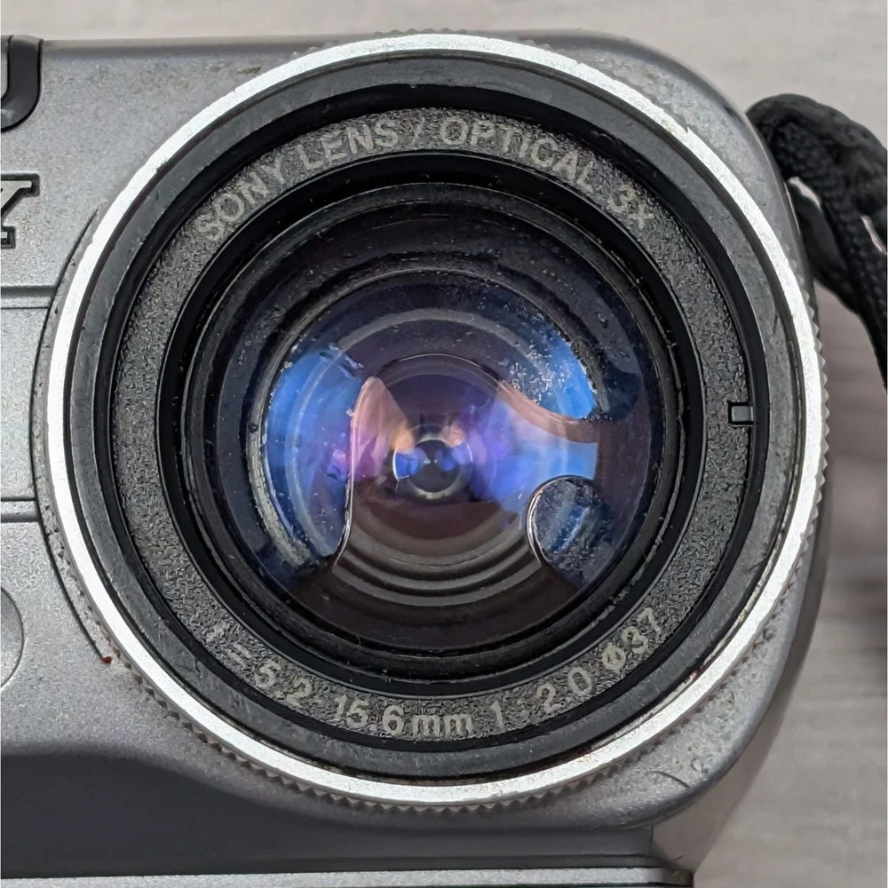 Sony Mavica MVC-FD88 1.3MP Digital Camera - For Parts / Repair Only